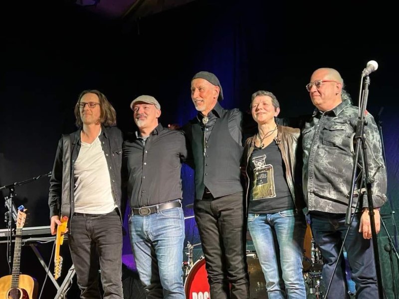 ROSEWOOD POPFOLK REVIVAL