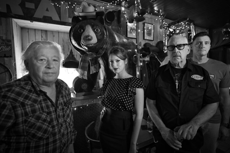 EDEN & THE SHAKERS