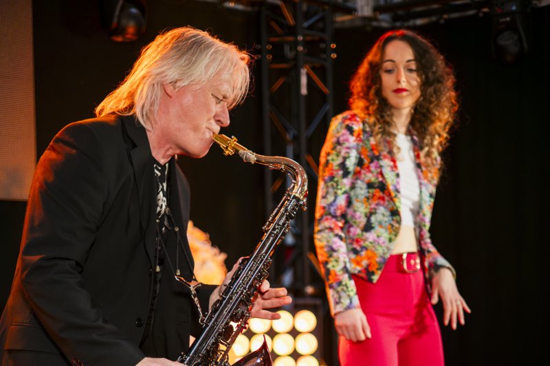 Jo Sax